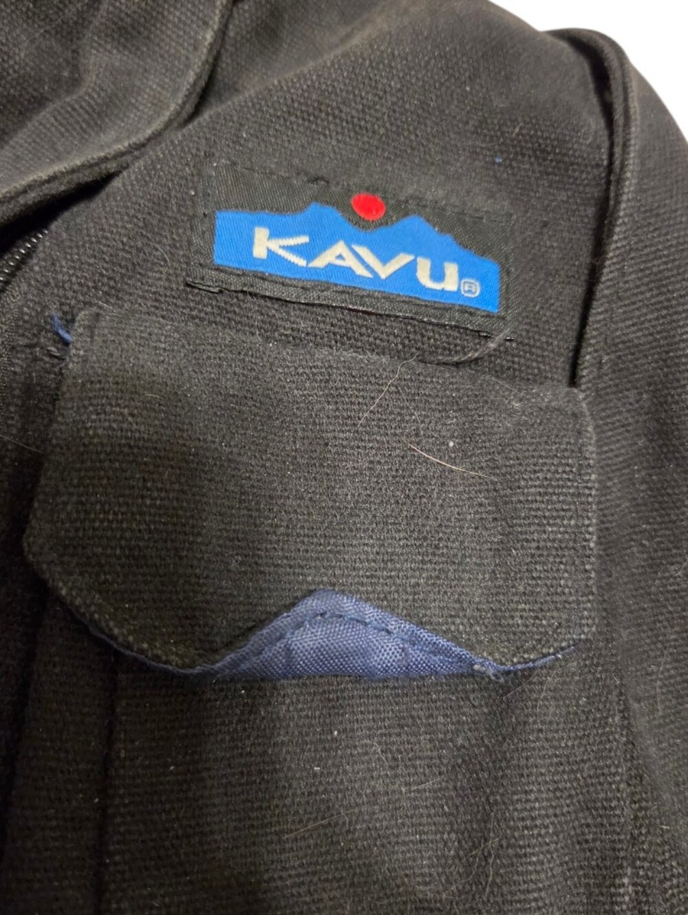 Kavu Canvas Crossbody Bag - Picture 3 of 5